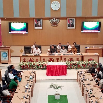 Wali Kota Ambon Serahkan Empat Ranperda dan Laporan Pertanggungjawaban APBD 2024