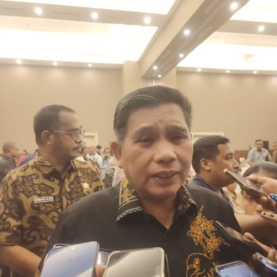 Wali Kota Ambon Canangkan Program”Kaluar Bacarita”