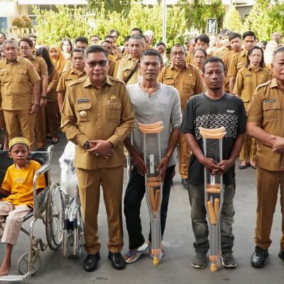 Wali Kota Serahkan Bantuan Bagi Penyandang Disabilitas