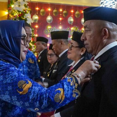 Peringati HUT Ke-54 Korpri, Enam ASN Pemkot Ambon Terima Satyalancana