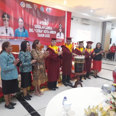 34 Lansia Wisuda di Sekolah Lansia BKL CERIA Ambon