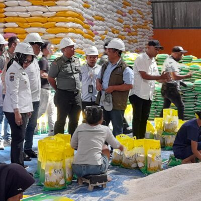 Pastikan Ketersediaan Bapok Aman Jelang Ramadan dan Idulfitri: Wawali Toisutta Pimpin Sidak Distributor
