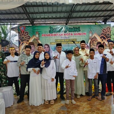 Walikota Ambon Bagikan Bonus, Apresiasi atas Juara Umum Festival Lasqi Provinsi 2026