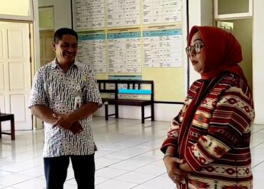 Inspeksi Dadakan , Wawali Kaget Temukan Kantor Camat Leitisel Kosong