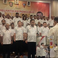 Bodewin Wattimena Resmi Dilantik Pimpin KONI Kota Ambon 2025-2029