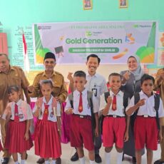 Program Gold Generation , PT Pegadaian Maluku Salurkan Bantuan Sekolah Bagi 123 Siswa di SD N 300 Malteng