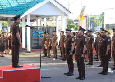 Peringati Hari Keluarga Nasional , Kejati Maluku Tekankan Pentingnya Ketahanan Keluarga Menuju Indonesia Emas 2045