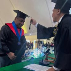 Raih Gelar SH di UKIM, Benhur Watubun Wakili Wisudawan Sampaikan Kesan dan Pesan Menyentuh   