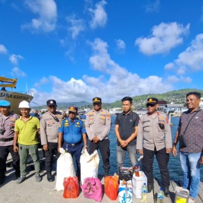 Polsek KPYS Ambon Sita 305 Liter Sopi di KM Sabuk Nusantara 87