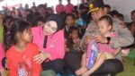 Polri Hadirkan Kepedulian, Berikan Trauma Healing bagi Pengungsi Gempa di Maumere