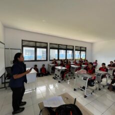 Lewat Program Polisi Mengajar, Satreskrim Tanimbar Sosialisasikan Bahaya Narkoba ke SMKN 6