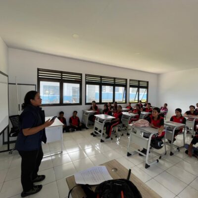 Lewat Program Polisi Mengajar, Satreskrim Tanimbar Sosialisasikan Bahaya Narkoba ke SMKN 6