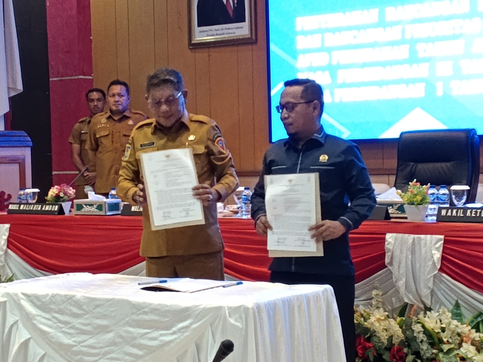 Pemkot Ambon Serahkan KUA-PPAS, DPRD Siap Bahas Perubahan APBD 2026